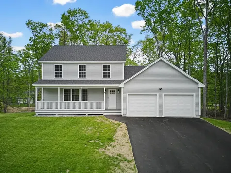 1 Blaisdell Court Raymond NH 03077