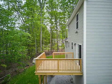 1 Blaisdell Court Raymond NH 03077