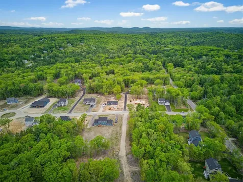 1 Blaisdell Court Raymond NH 03077