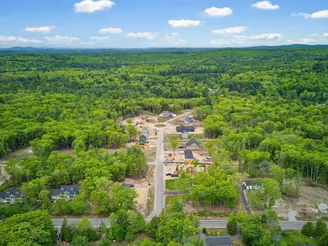 1 Blaisdell Court Raymond NH 03077