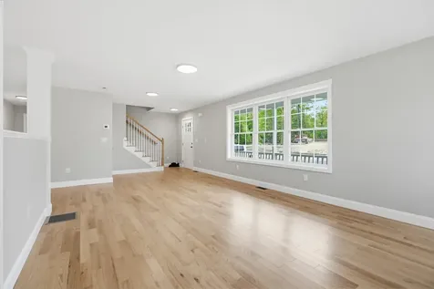 1 Blaisdell Court Raymond NH 03077