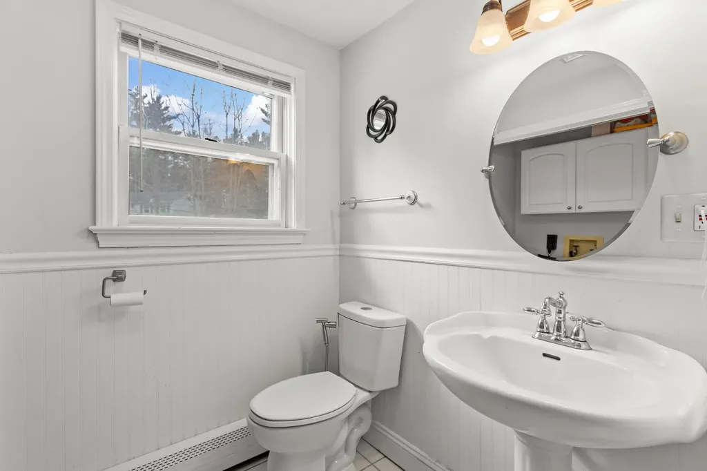 83 NE Village Road Concord NH 03301