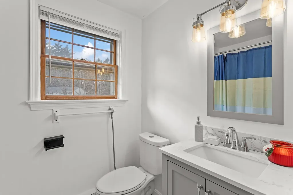 83 NE Village Road Concord NH 03301