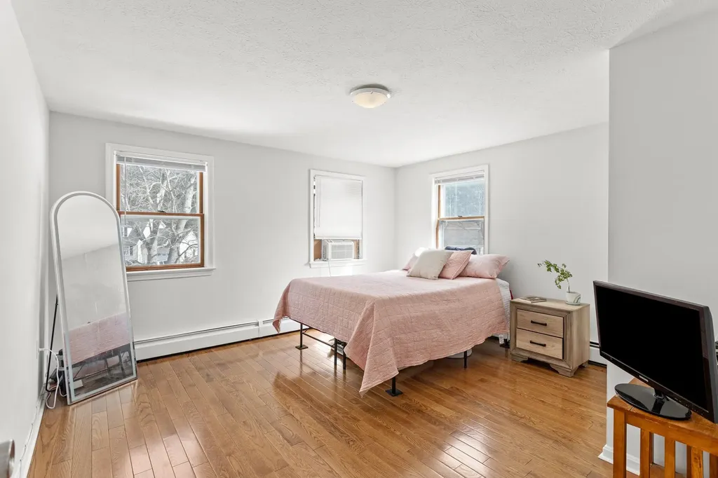 83 NE Village Road Concord NH 03301