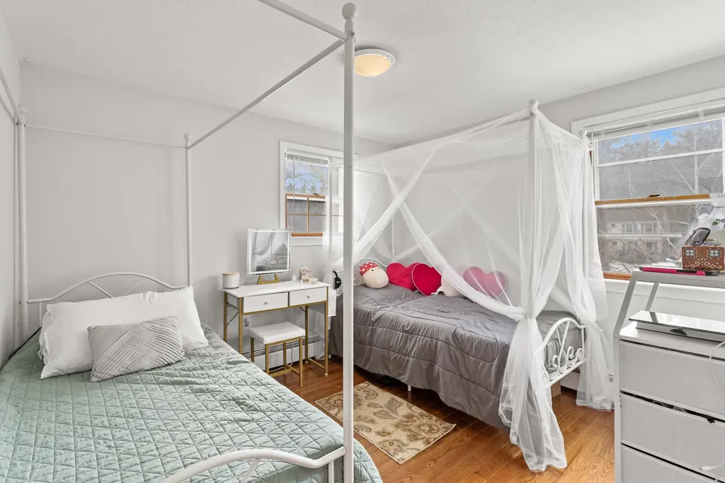 83 NE Village Road Concord NH 03301