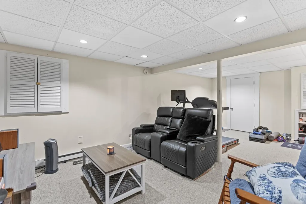 83 NE Village Road Concord NH 03301