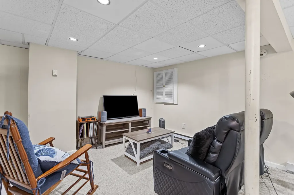 83 NE Village Road Concord NH 03301