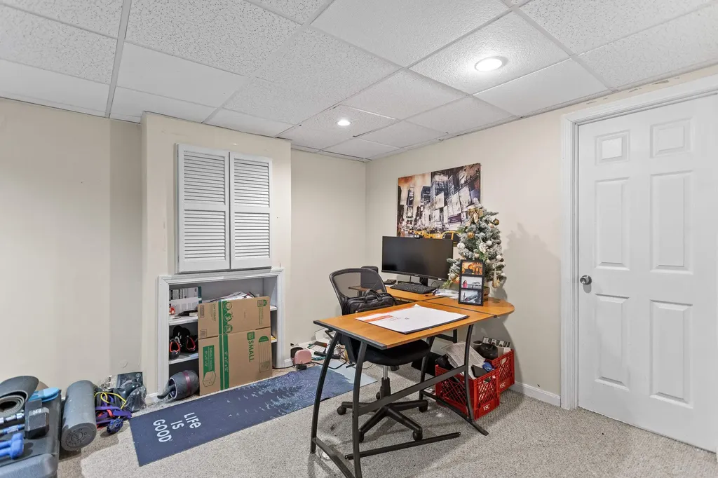 83 NE Village Road Concord NH 03301