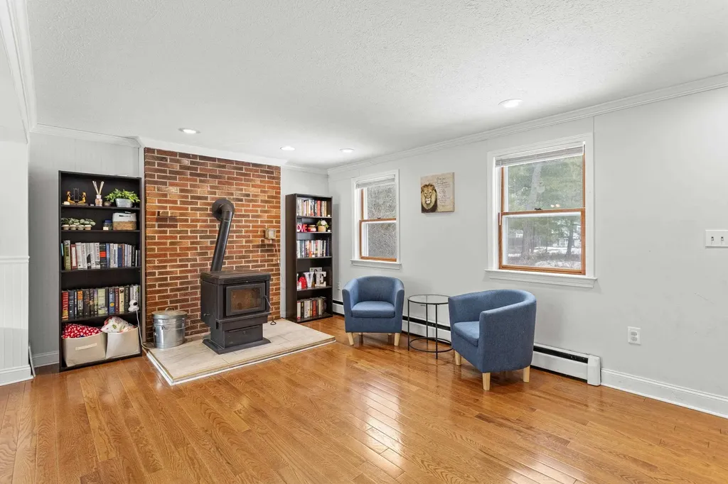 83 NE Village Road Concord NH 03301