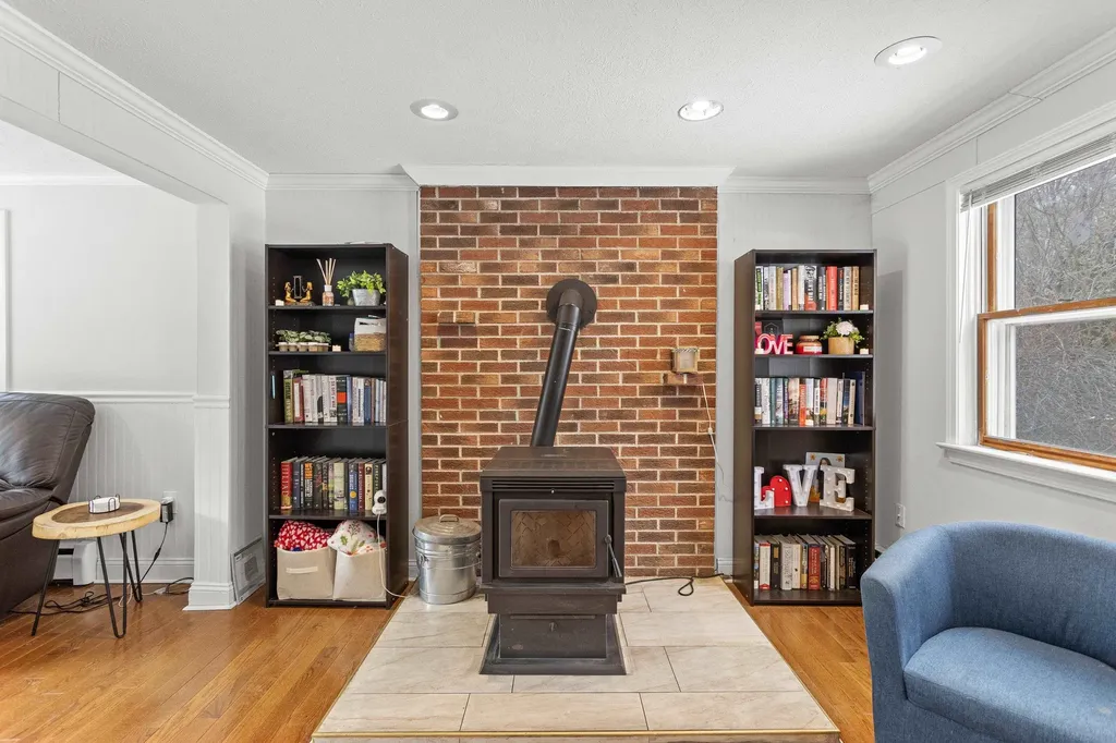 83 NE Village Road Concord NH 03301