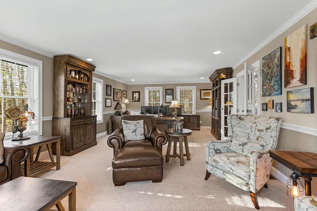 10 Heron Way Stratham NH 03885