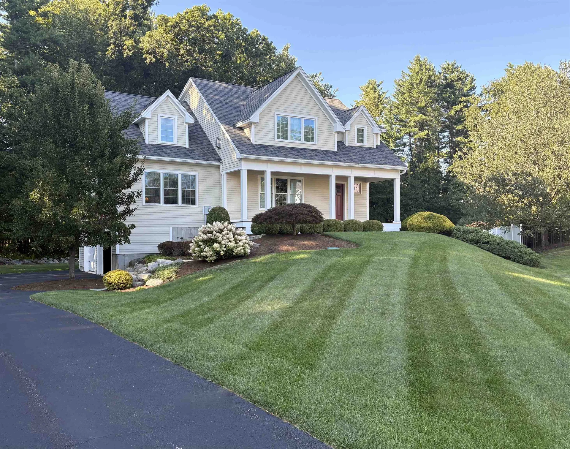 10 Heron Way Stratham NH 03885