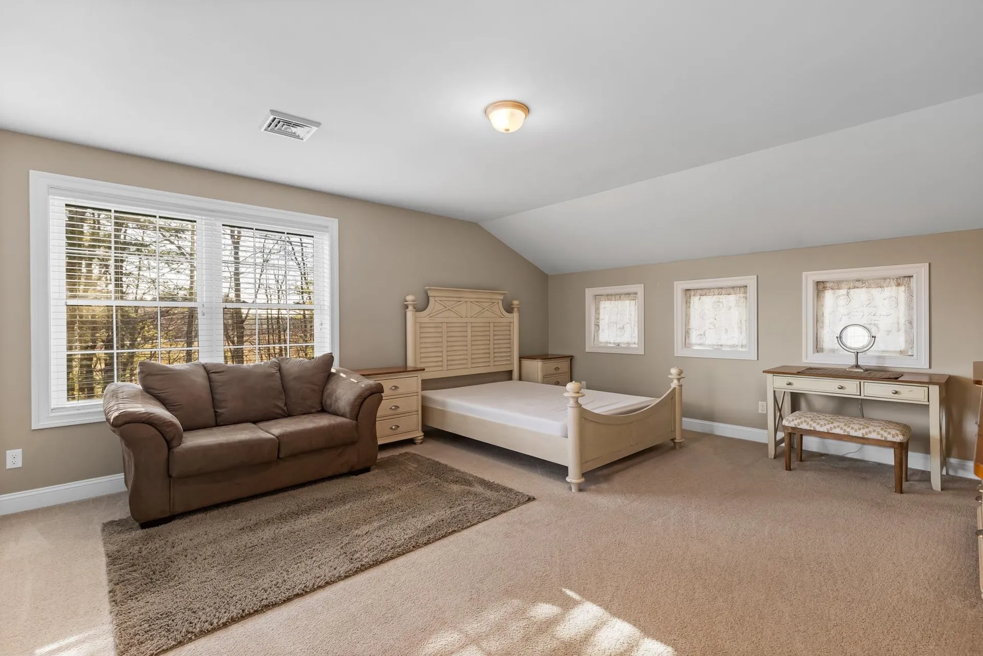 10 Heron Way Stratham NH 03885