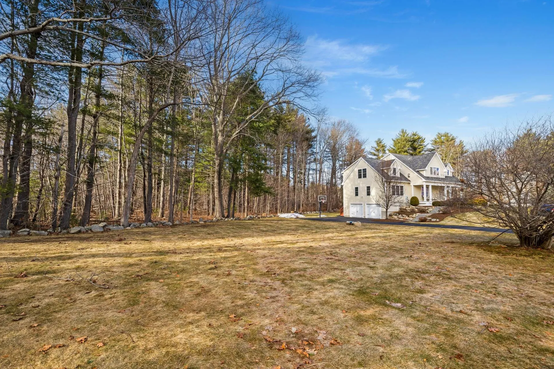 10 Heron Way Stratham NH 03885
