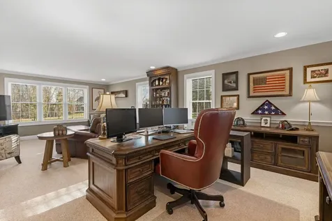 10 Heron Way Stratham NH 03885