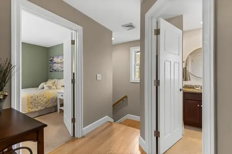 10 Heron Way Stratham NH 03885