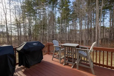 10 Heron Way Stratham NH 03885