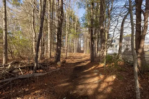 10 Heron Way Stratham NH 03885