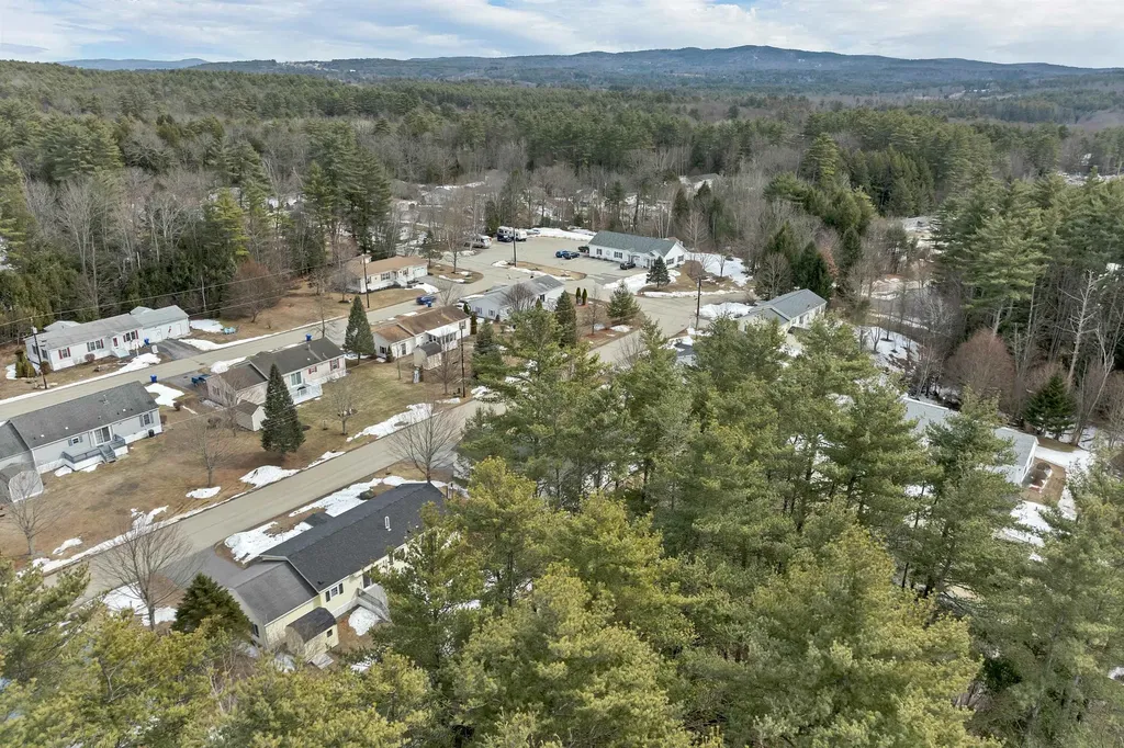 20 Timberline Drive Tilton NH 03276