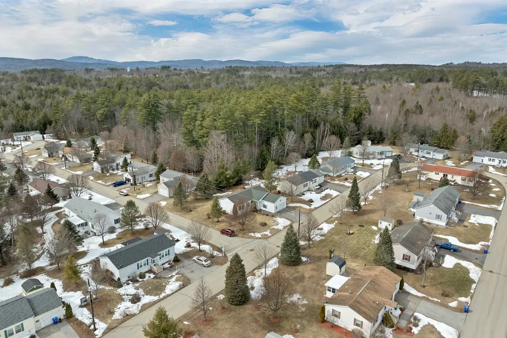 20 Timberline Drive Tilton NH 03276