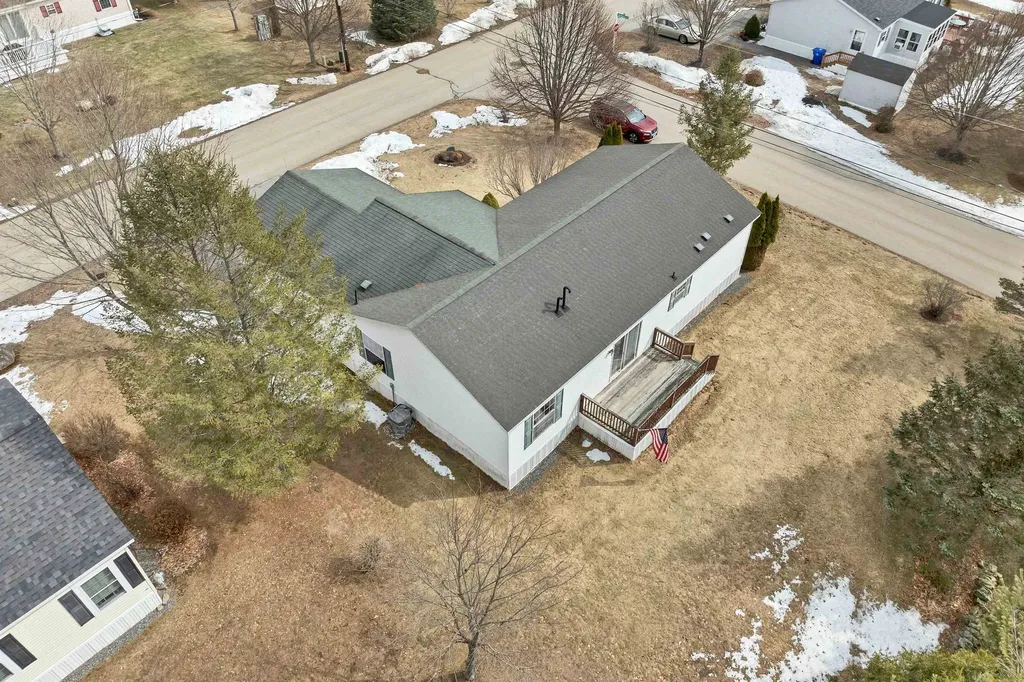 20 Timberline Drive Tilton NH 03276