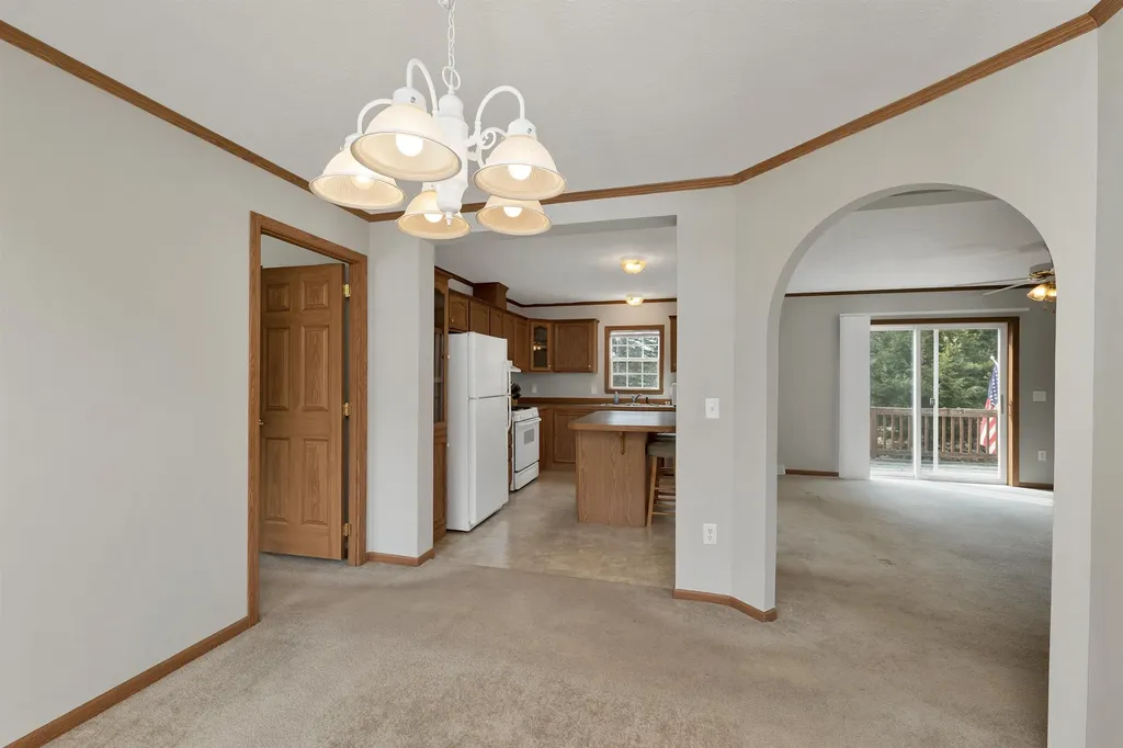 20 Timberline Drive Tilton NH 03276