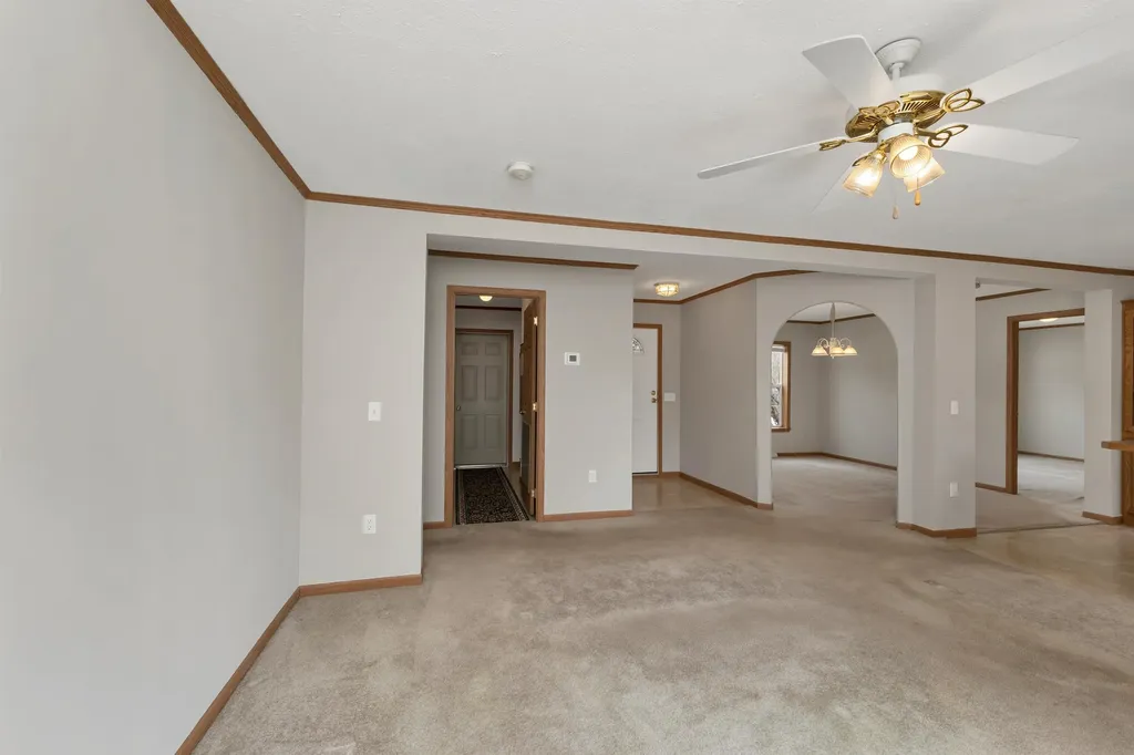 20 Timberline Drive Tilton NH 03276