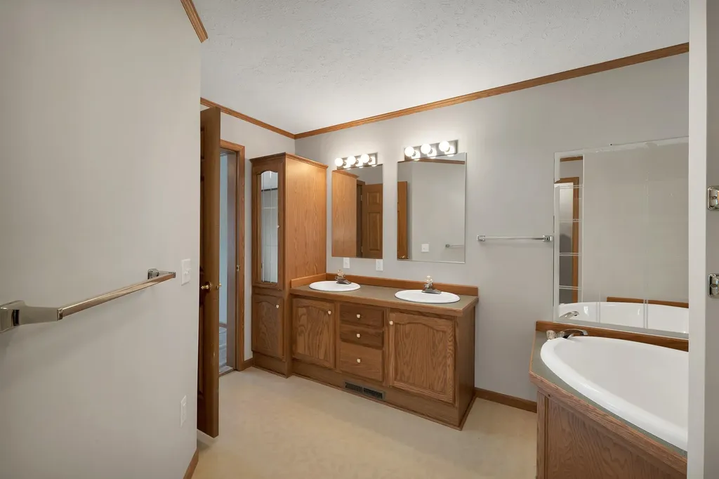 20 Timberline Drive Tilton NH 03276