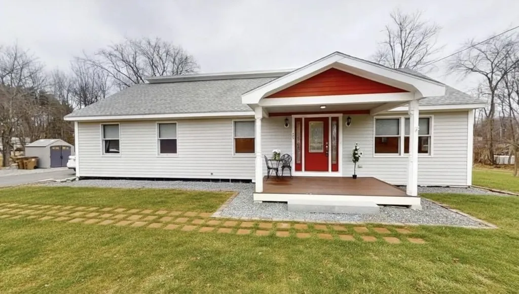 20 Academy Avenue Atkinson NH 03811