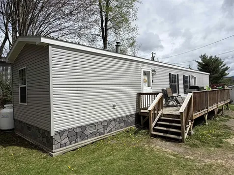 14 Hilltop Manor Mobile Home Park Littleton NH 03561