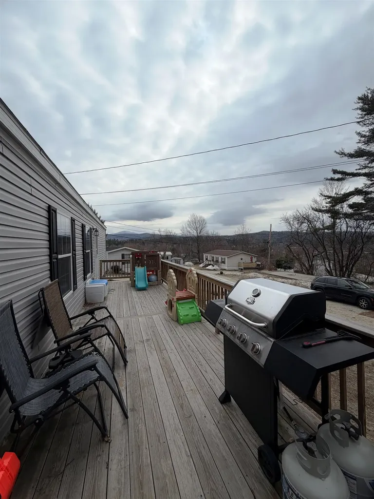 14 Hilltop Manor Mobile Home Park Littleton NH 03561