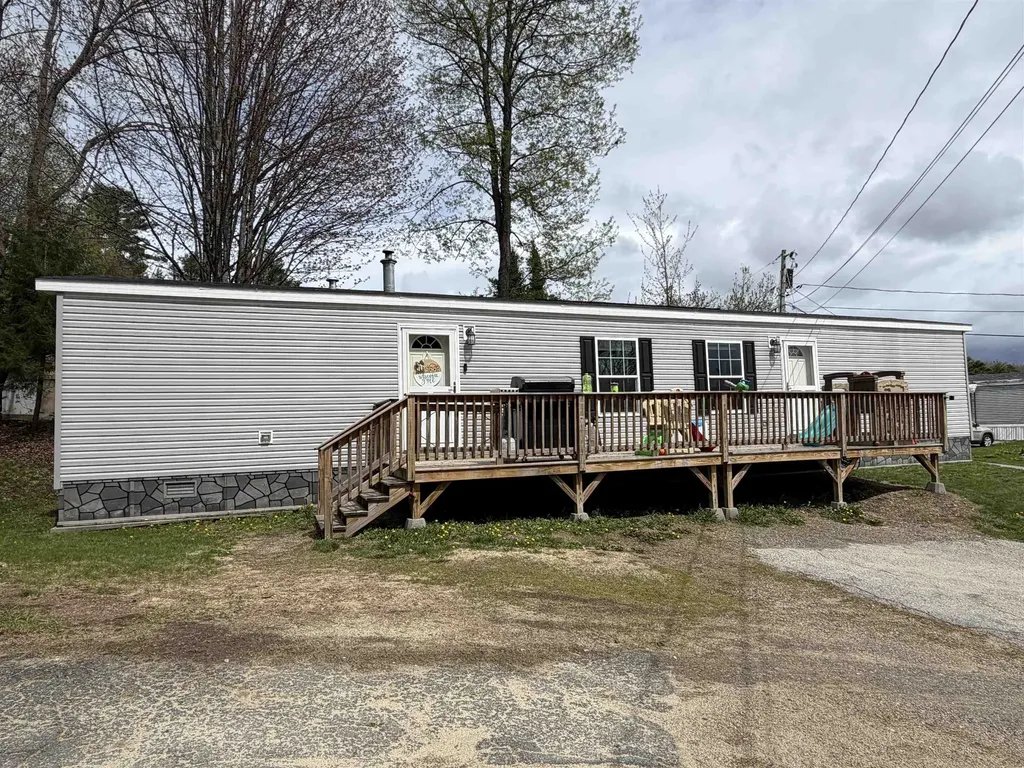 14 Hilltop Manor Mobile Home Park Littleton NH 03561