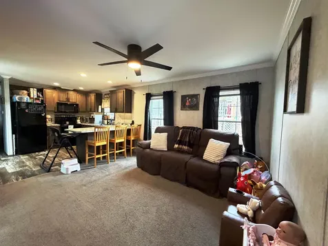 14 Hilltop Manor Mobile Home Park Littleton NH 03561