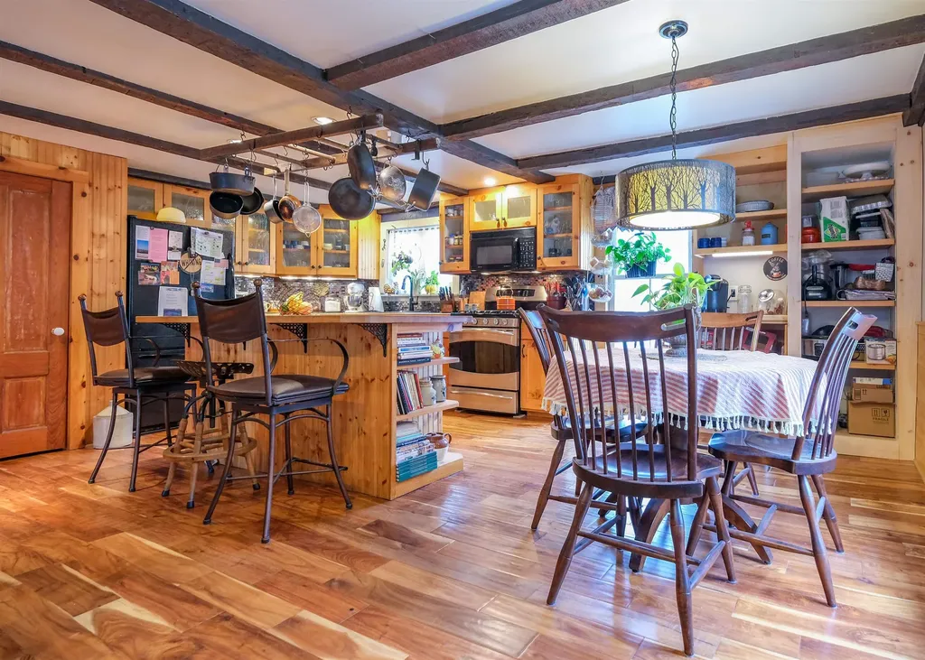 335 North Street Chester VT 05143