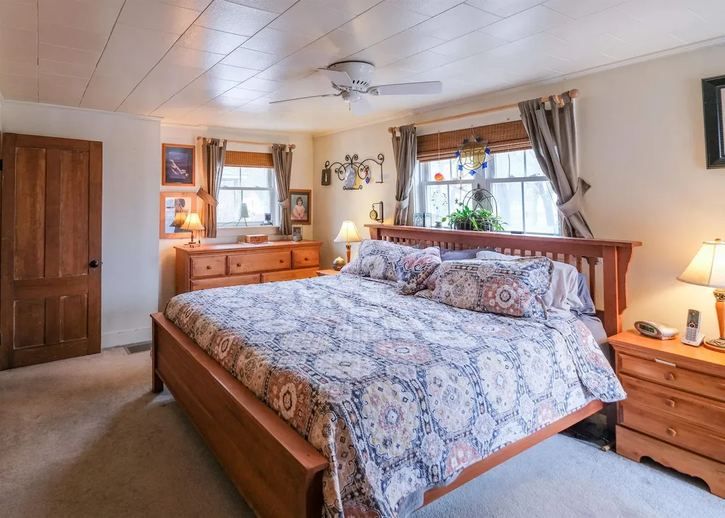 335 North Street Chester VT 05143