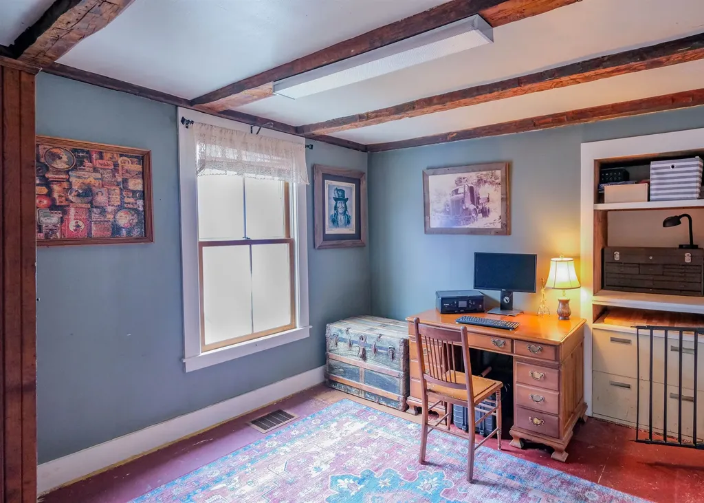 335 North Street Chester VT 05143