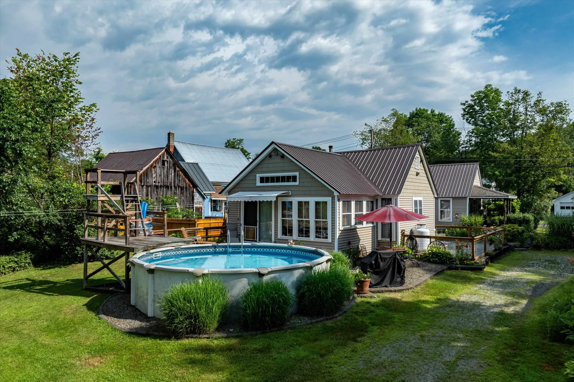 335 North Street Chester VT 05143