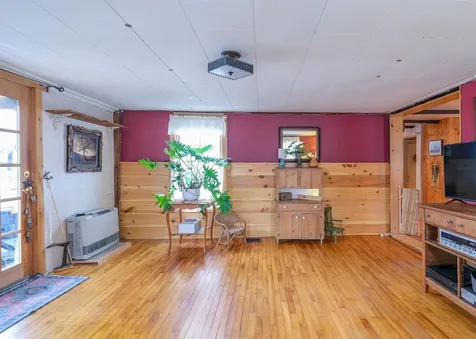 335 North Street Chester VT 05143