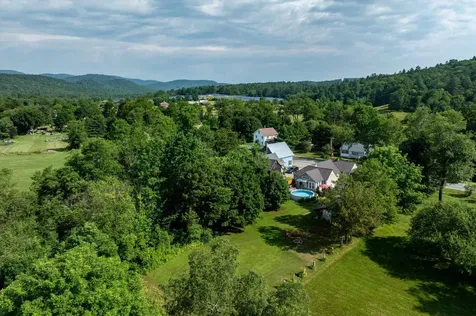 335 North Street Chester VT 05143