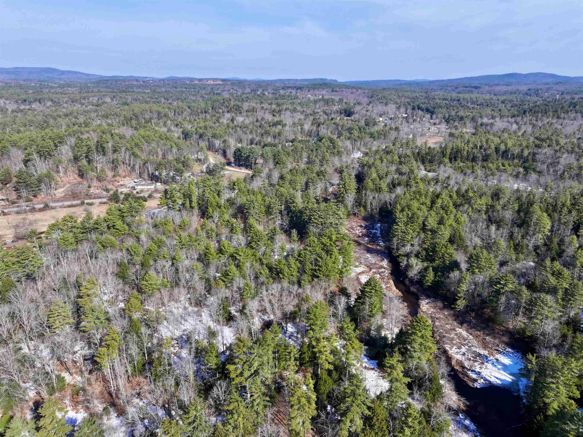 Raymond Road Deerfield NH 03037
