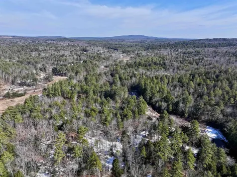 Raymond Road Deerfield NH 03037