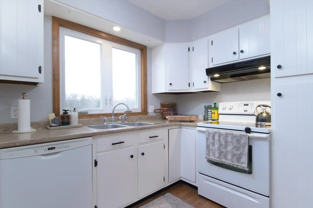 20 Brightview Avenue Rutland City VT 05701