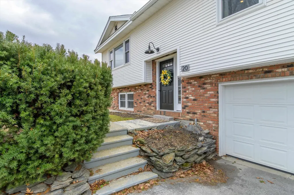 20 Brightview Avenue Rutland City VT 05701