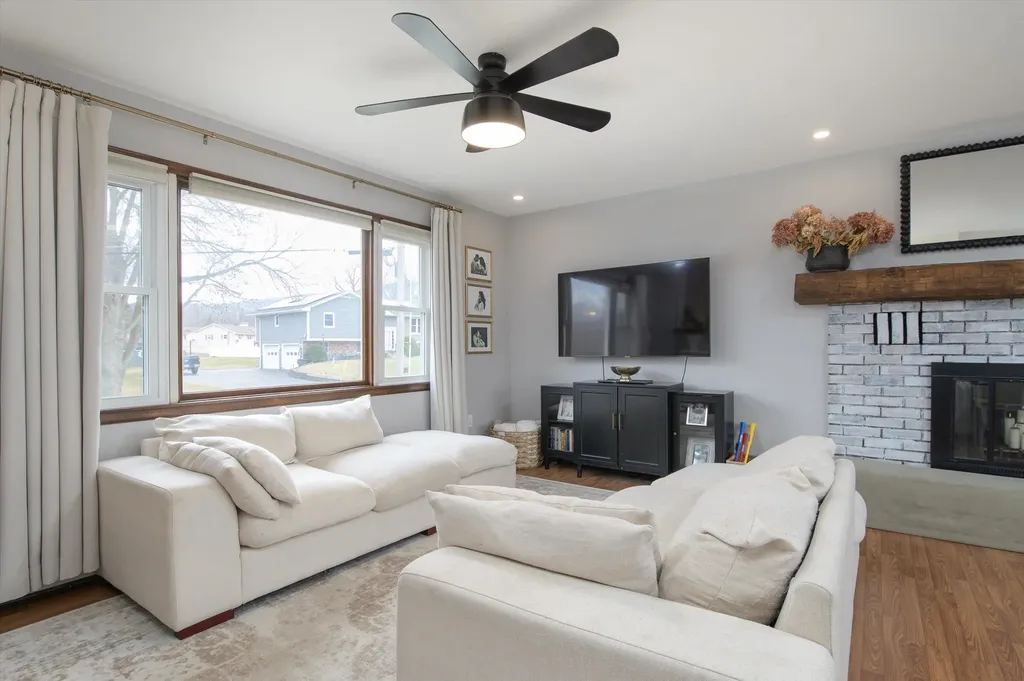 20 Brightview Avenue Rutland City VT 05701