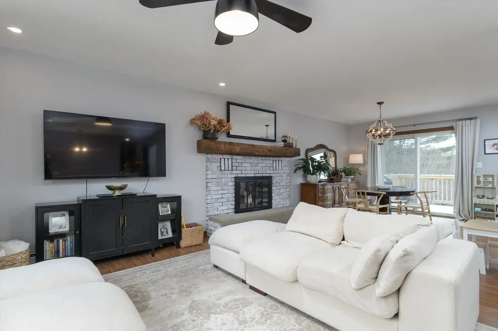 20 Brightview Avenue Rutland City VT 05701