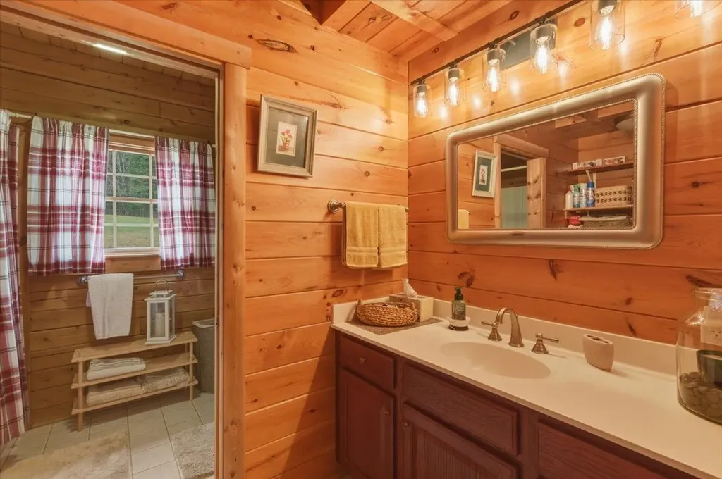 88 Cummings Drive Huntington VT 05462