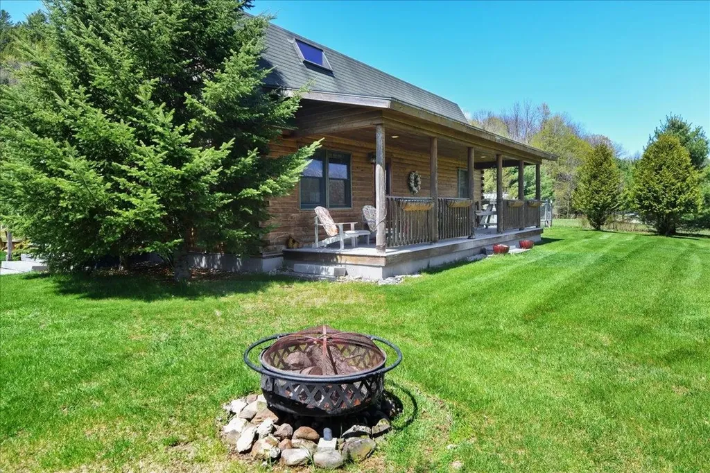 88 Cummings Drive Huntington VT 05462