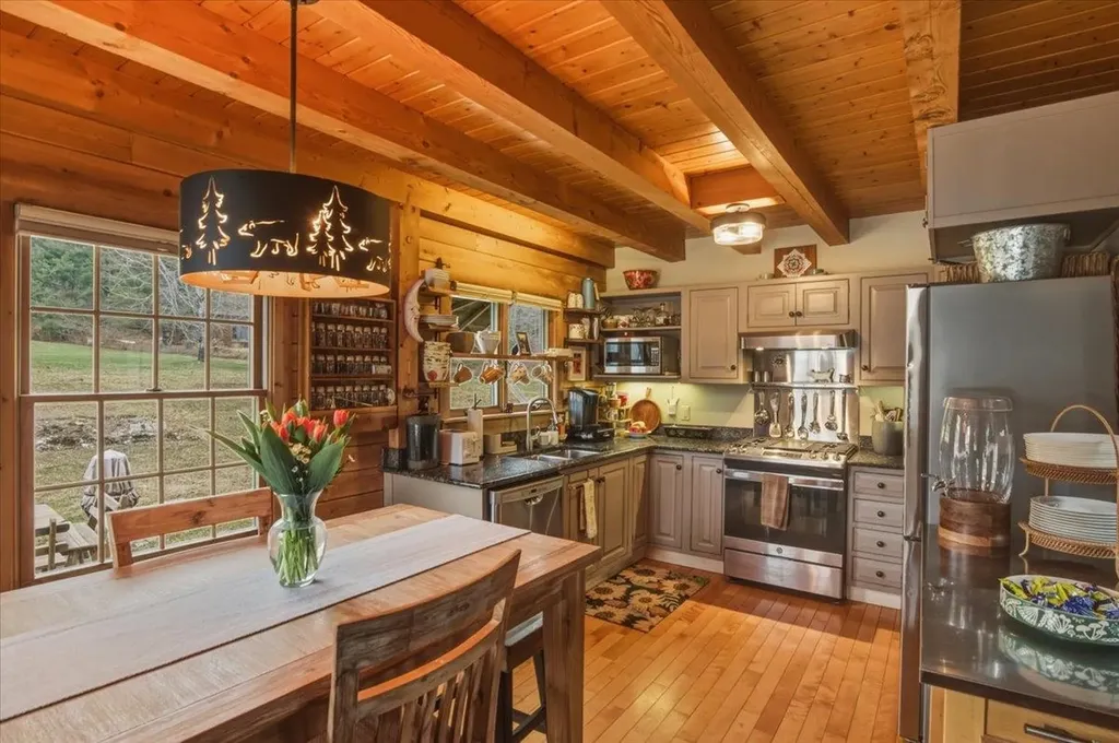 88 Cummings Drive Huntington VT 05462