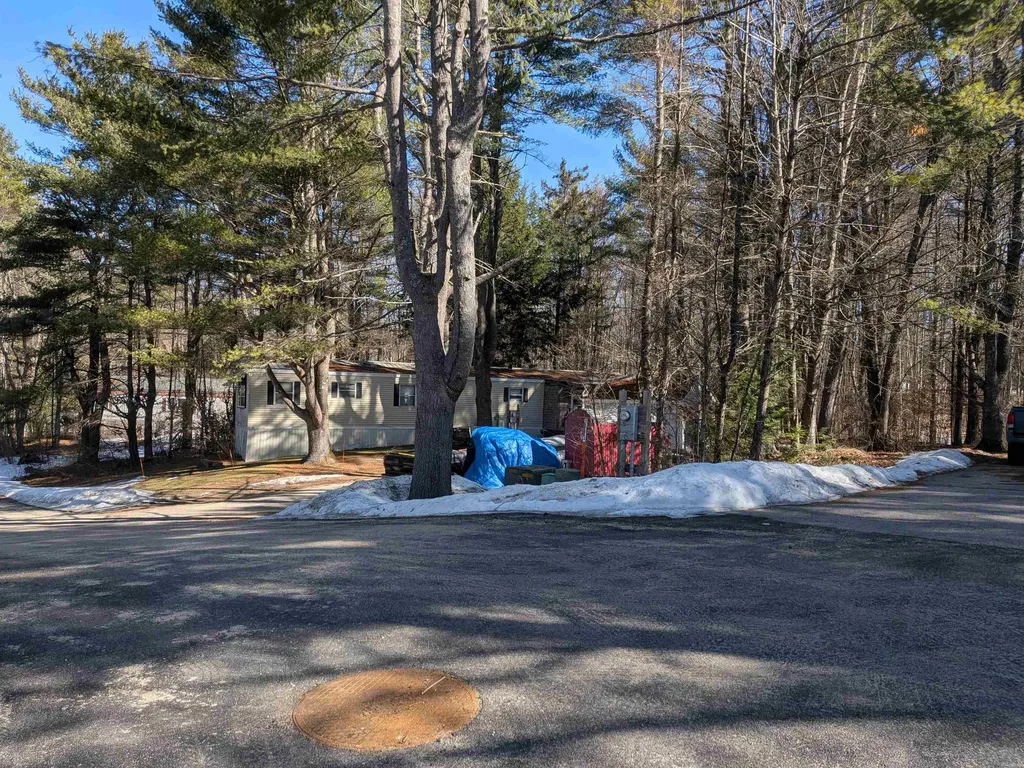 22 Fir Tree Lane Tuftonboro NH 03816