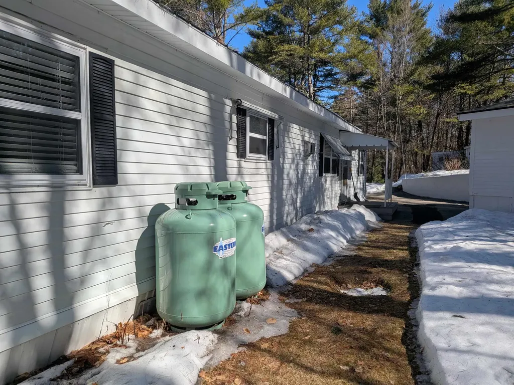 22 Fir Tree Lane Tuftonboro NH 03816